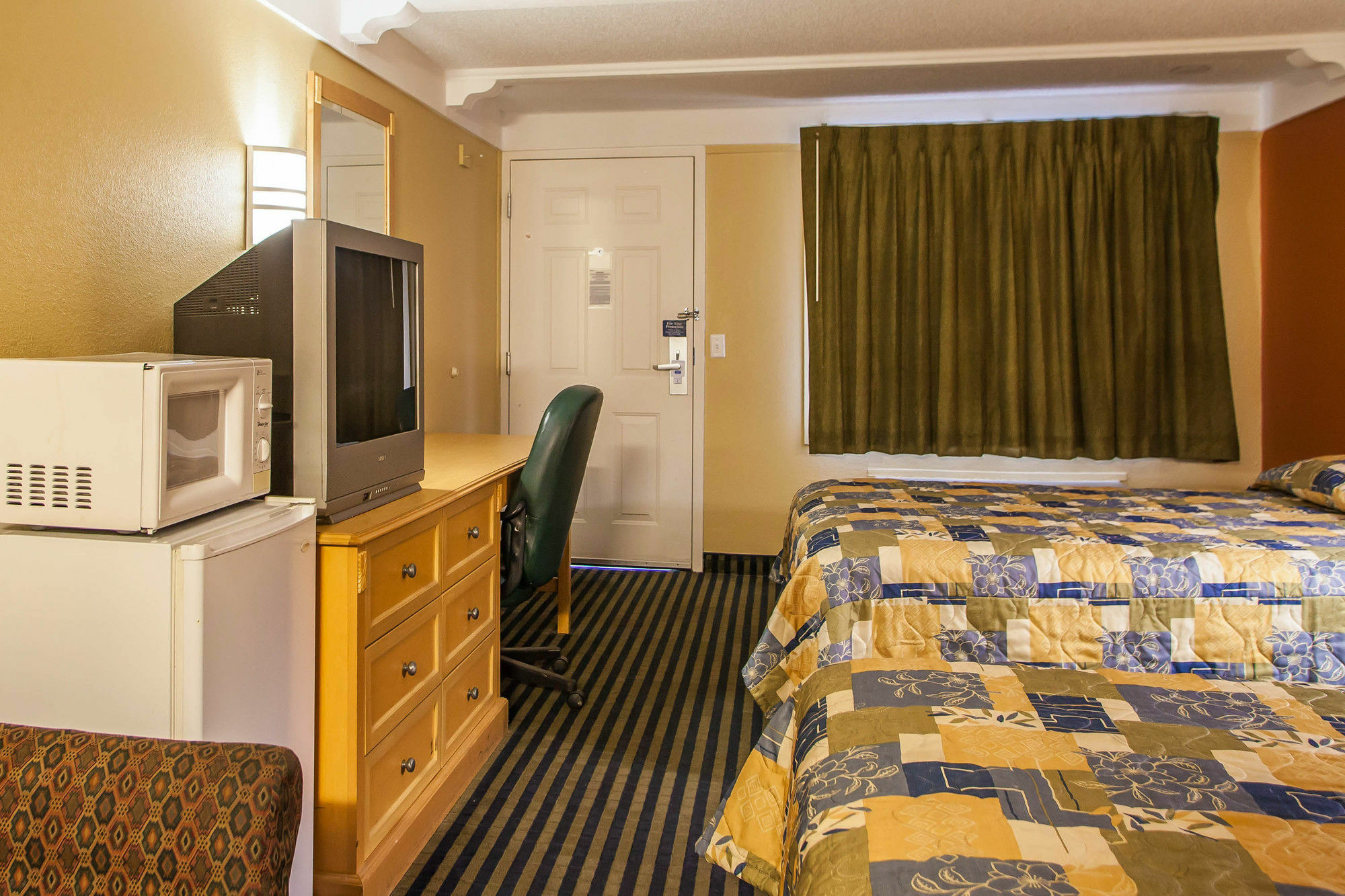 Relax Inn Saint Charles Buitenkant foto